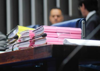 Parlamentares de MS propõem projetos inúteis, confusos e repetidos