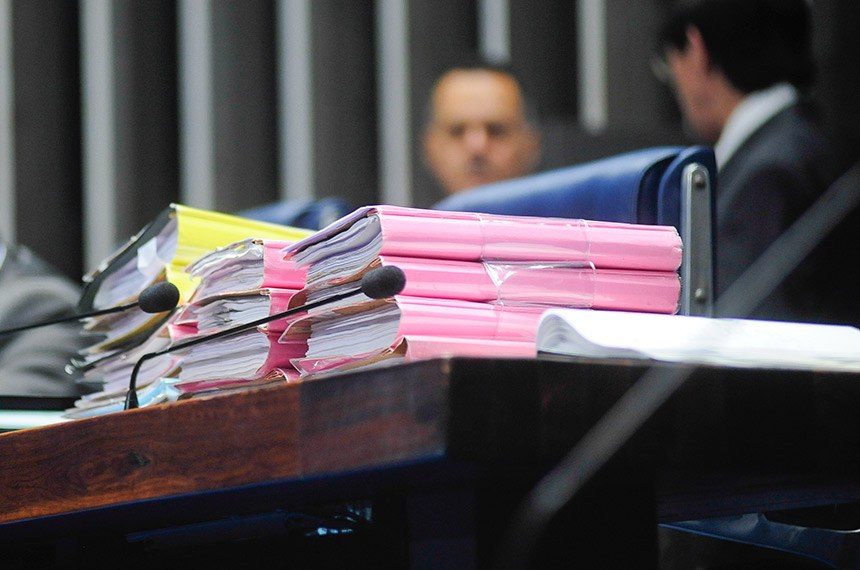 Parlamentares de MS propõem projetos inúteis, confusos e repetidos