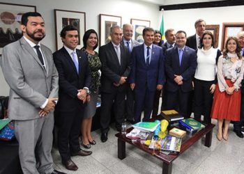 CONGRESSO: Senadores e deputados de MS torram R$ 2,5 milhões em 9 meses