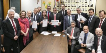 EXCLUSIVO: PT é o partido que mais gastou recursos da Câmara em 11 meses
