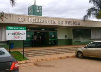 Jovem é arrastada para o mato, estuprada e roubada por 4 homens