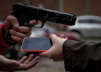 Covardia: após roubar celular, ladrão mata vítima com tiro no rosto