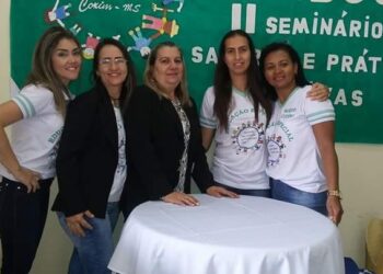 Professores saem em defesa de projeto que combate manifestações eróticas nas escolas