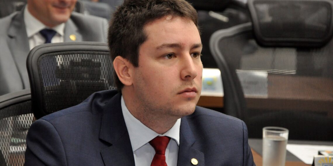 Deputados estaduais barram novo pedido para investigar atos do Governo