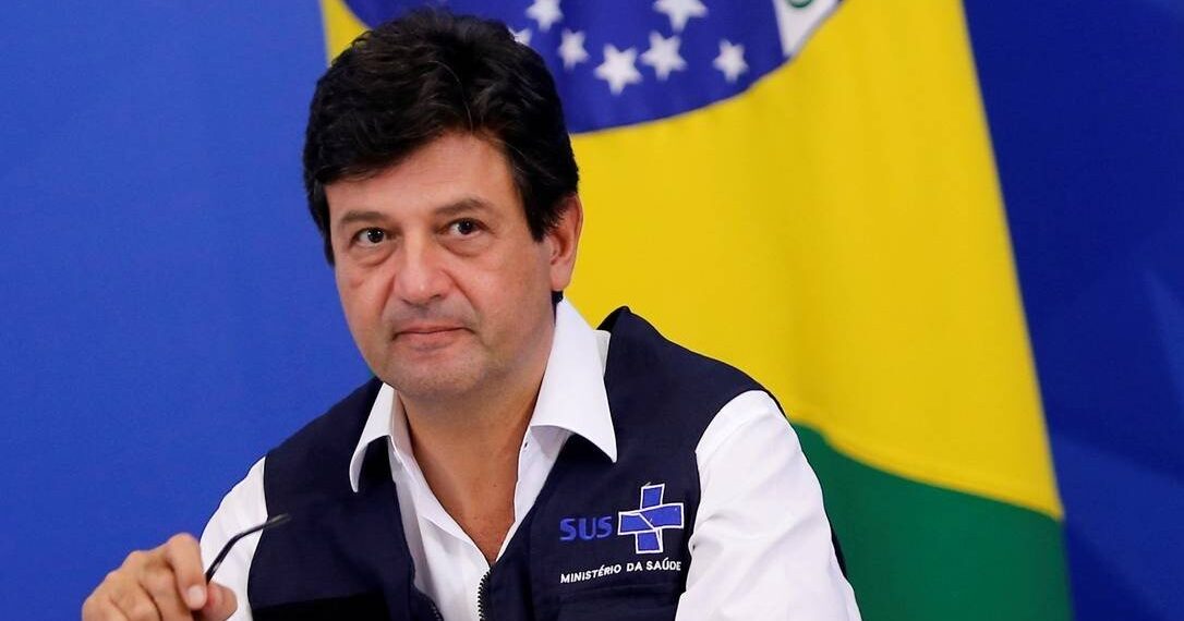 Ex-assessor diz em livro que Mandetta tinha vontade de atirar nos filhos de Bolsonaro