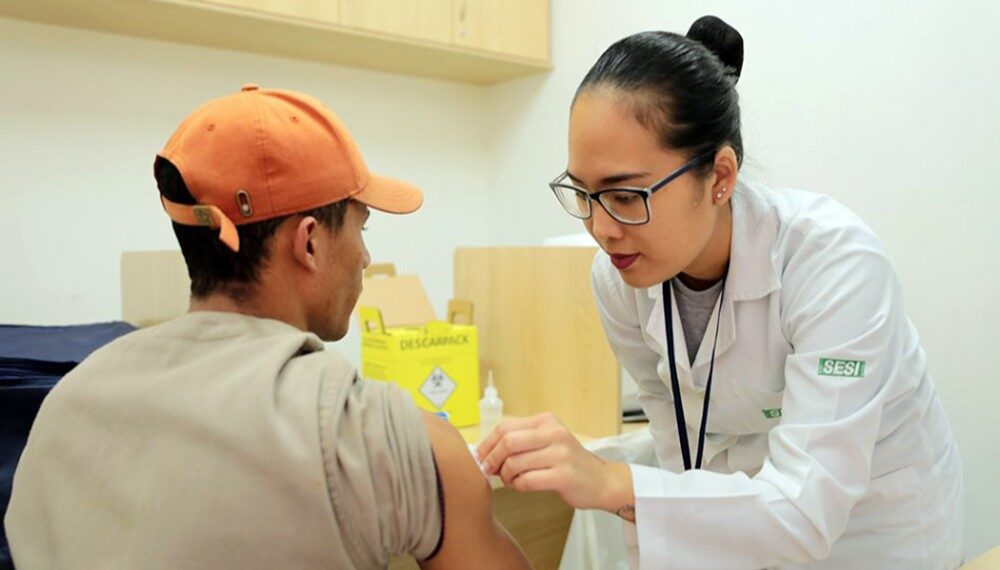 MS é o Estado que mais vacinou grupos prioritários contra a Covid-19