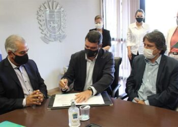 Eduardo Riedel deixa a Secretaria de Governo para comandar a de Obras