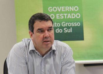 Eduardo Riedel pede fim dos conflitos no combate à Covid-19 no Brasil