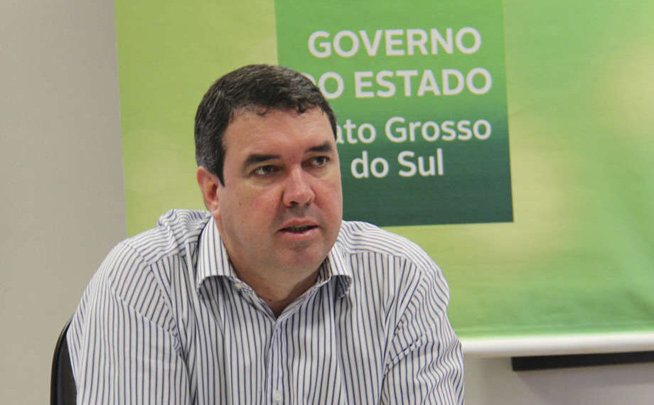 Eduardo Riedel pede fim dos conflitos no combate à Covid-19 no Brasil