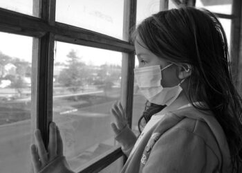 Luiz Ovando diz que Brasil errou ao tratar a Covid-19 diferente de outras doenças