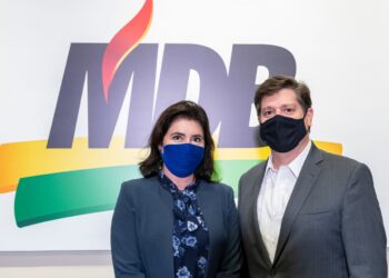 Candidatura de Simone Tebet ganha força no MDB, diz presidente do partido