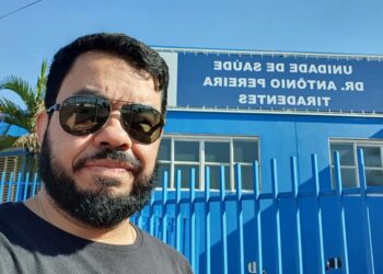 Deputado volta a distorcer dados sobre suposta economia de verba da Câmara