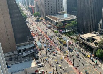 Simone Tebet e Mandetta passam vergonha em manifestação contra Bolsonaro