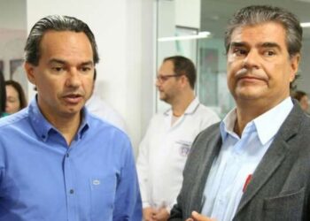 Disputa sobre sucessão de Reinaldo Azambuja gera tensão entre irmãos Trad