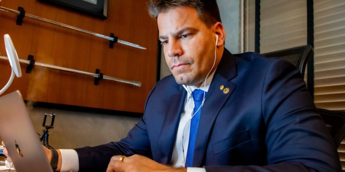 Tempestade de areia: Contar cobra da Energisa canal de atendimento exclusivo