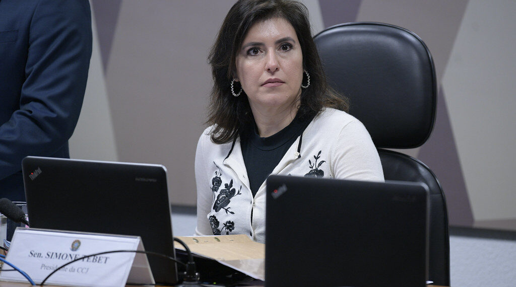 Simone critica veto presidencial, mas ignora Constituição e leis sobre austeridade fiscal