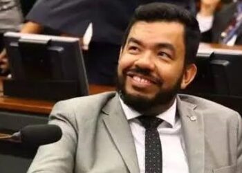 Loester Trutis é processado por calote em aluguel de carro de luxo com blindagem