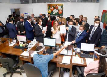 Bitto Pereira reúne apoio expressivo ao oficializar candidatura à OAB de MS