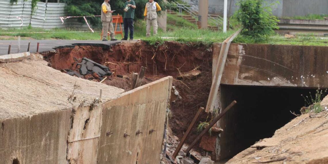 Obra de Marquinhos Trad em Campo Grande derrete 2 meses após conclusão