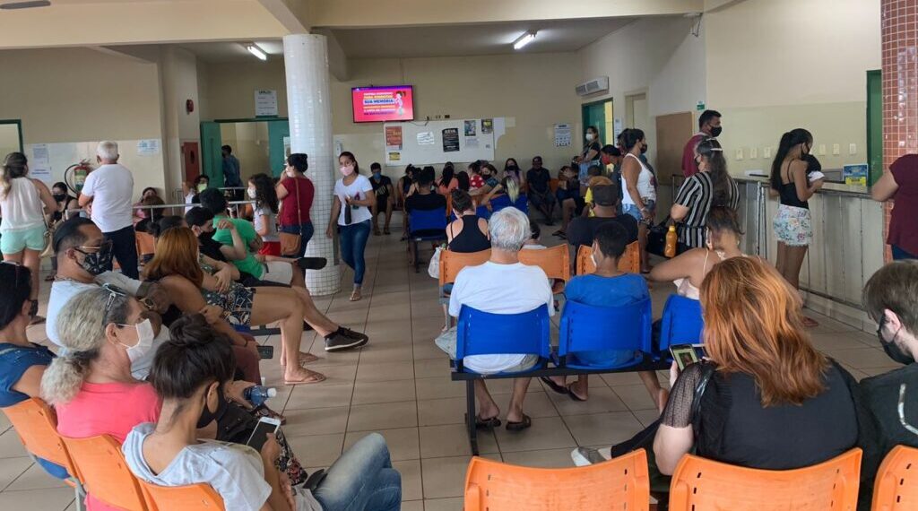 VÍDEO: Em Campo Grande, pacientes aguardam até 6 horas para ser atendidos