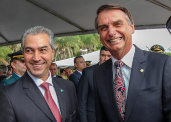 Férias do prefeito dos “buracos”, governador truca sobre ICMS da gasolina e Simone Tebet isolada