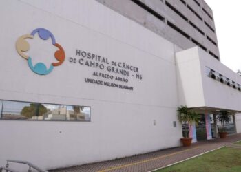 Ao anunciar R$ 16 milhões para Hospital do Câncer, Riedel critica obras paradas