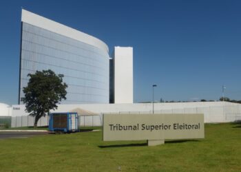 Empresa não mostra dados sobre pesquisa ao Governo e justiça tira matérias do ar