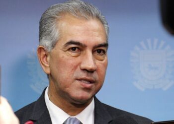 Azambuja diz que entrega governo em boa situação e se queixa de injustiças