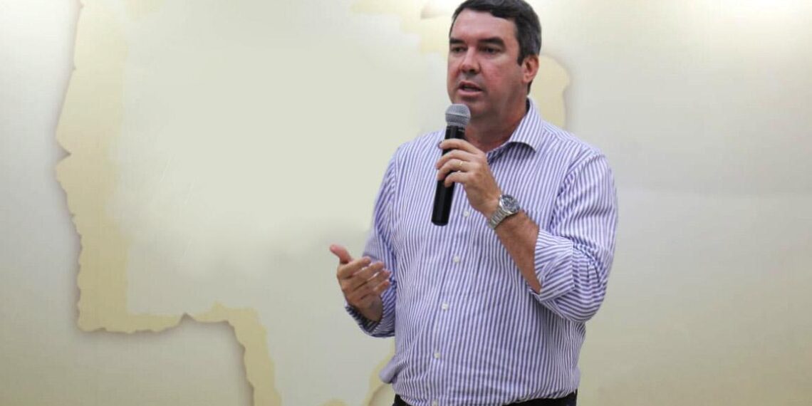 Eduardo Riedel defende manter gestão estadual voltada aos municípios