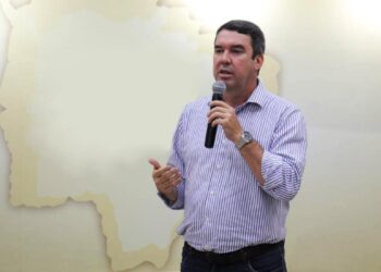 Eduardo Riedel defende manter gestão estadual voltada aos municípios
