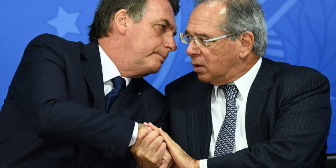 Pesquisa PoderData: cai para 5 pontos a diferença de Lula para Bolsonaro