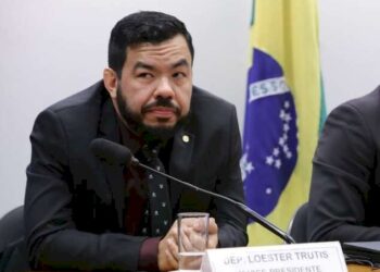 Bolsonarista acusa deputado Loester Trutis de manipular foto com o presidente