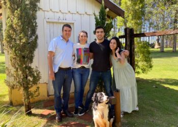 Riedel destaca valores da família como esteio da sua vida pública e privada