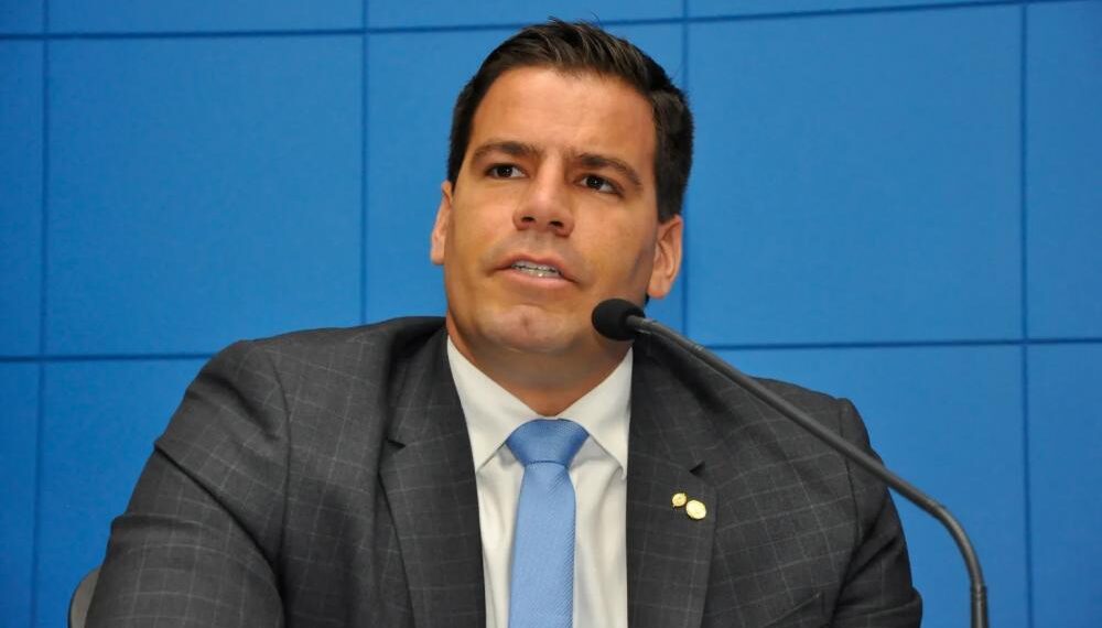 Capitão Contar anuncia apoio de lideranças indígenas de várias etnias em MS