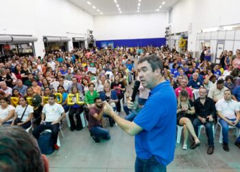 Riedel ampliará integração entre Estado e municípios na educação básica