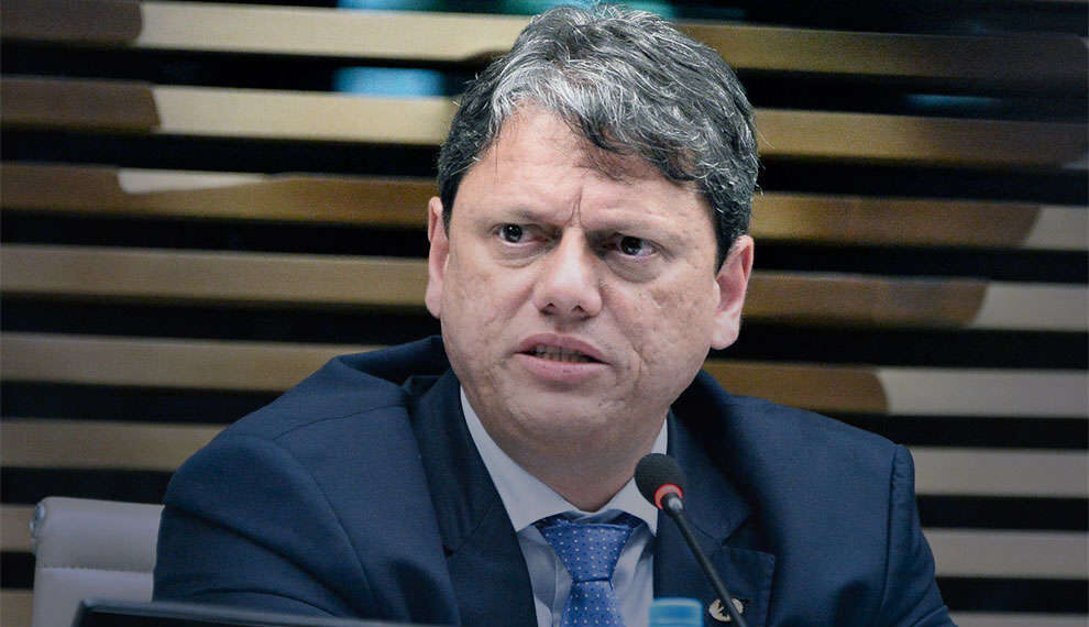 Tarcísio lidera em São Paulo com 50,8% a 38,4%, aponta Paraná Pesquisas