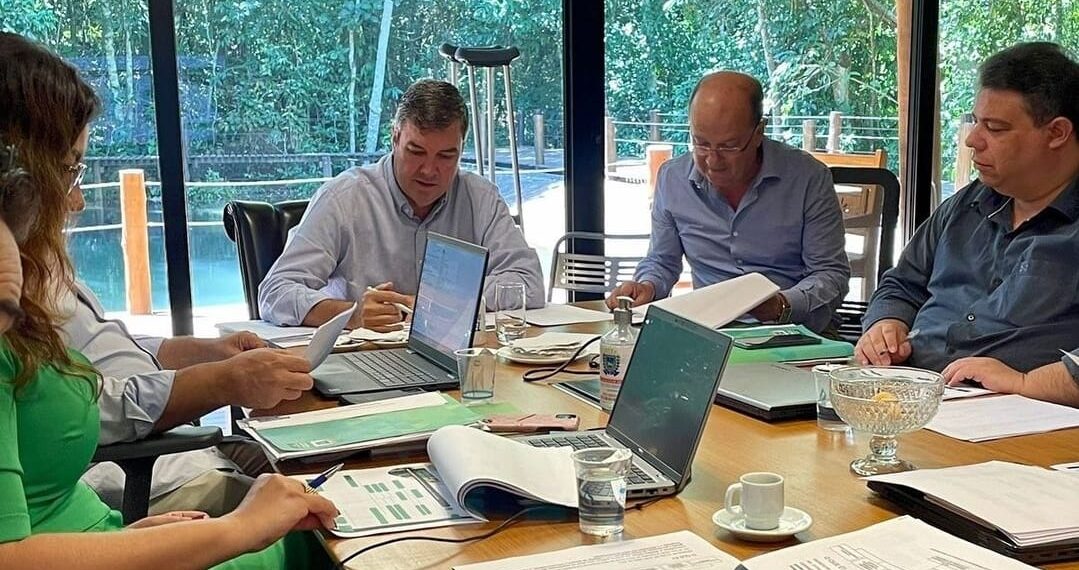 Eduardo Riedel anuncia mudanças na estrutura do governo a partir de 2023