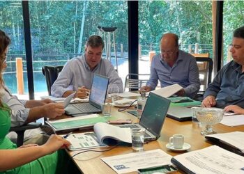 Eduardo Riedel anuncia mudanças na estrutura do governo a partir de 2023