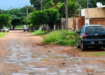 Governo anuncia início de processo para asfaltar ruas da Moreninha 4 na capital