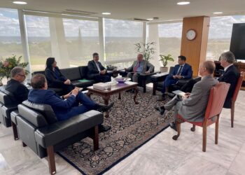 Após 2 dias de reuniões em Brasília, Riedel garante cerca de R$ 1 bilhão em obras