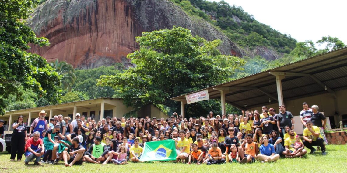 Na contramão da maioria, jovens trocam o Carnaval por encontro religioso