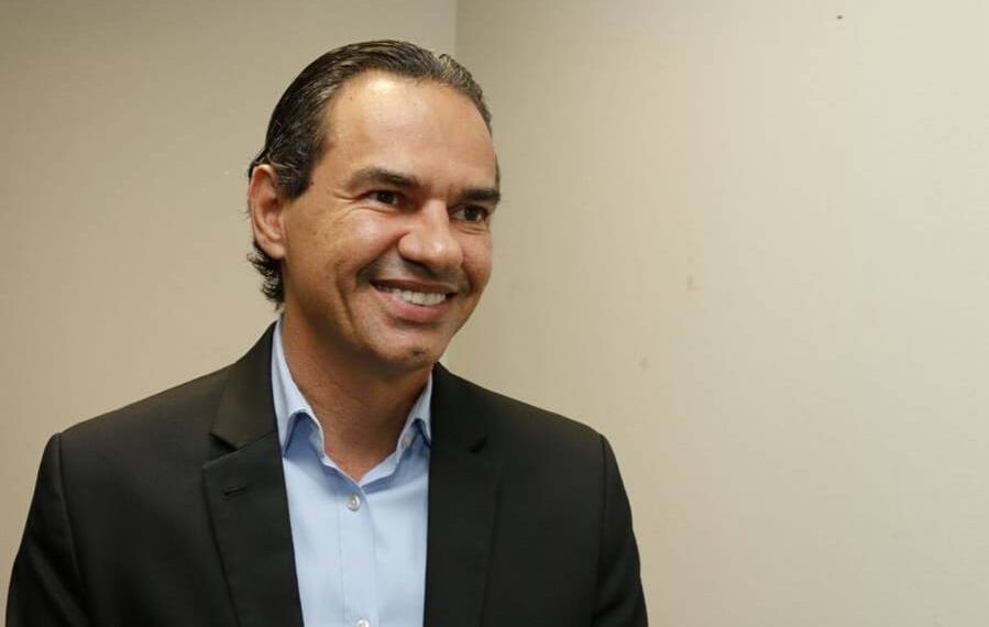 Funcionário da Assembleia, Marquinhos tem até 1º de abril para reassumir cargo