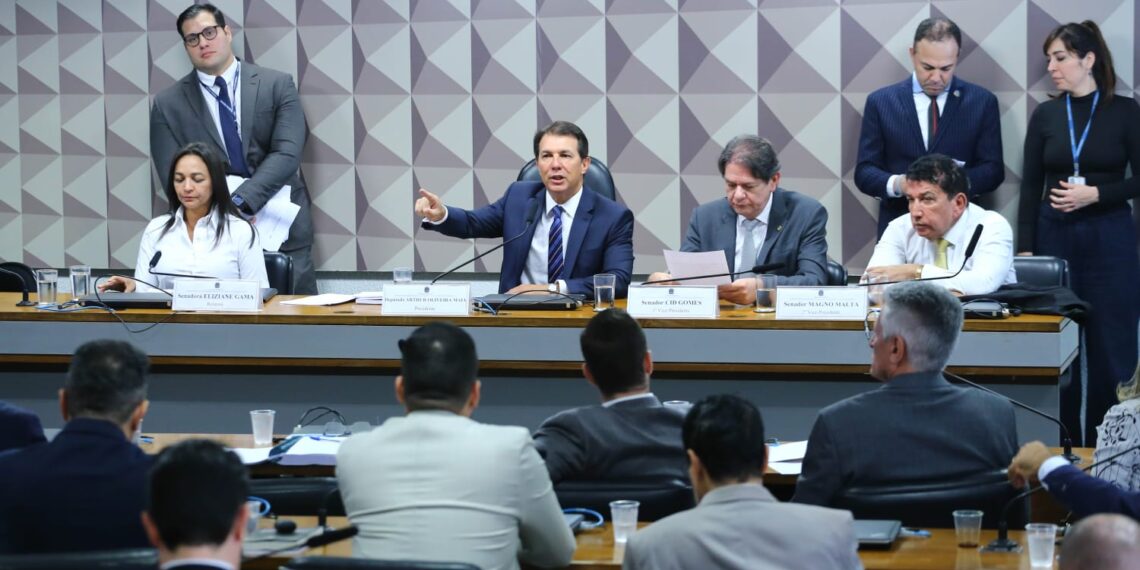 Congresso instala CPMI de 8 de janeiro à espera de ‘ringue’ entre governo e oposição