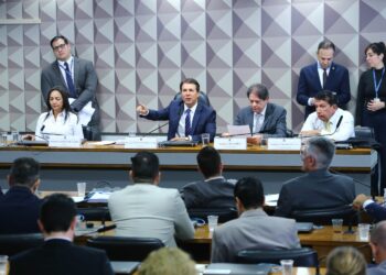 Congresso instala CPMI de 8 de janeiro à espera de ‘ringue’ entre governo e oposição