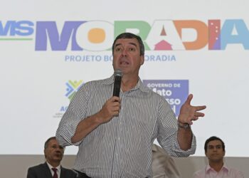 Riedel anuncia até R$ 25 mil para compra de imóvel por pessoas de baixa renda