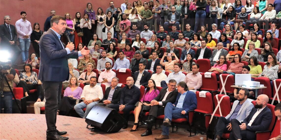 Eduardo Riedel anuncia fim do papel no governo de MS a partir de 2024