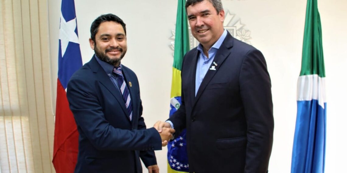 Governador Riedel assina acordo com região chilena à espera da Rota Bioceânica