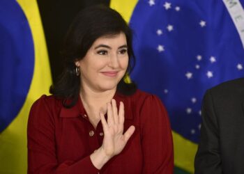 Simone Tebet ignora aniversário de Campo Grande, capital do seu Estado