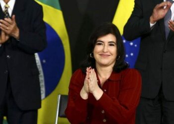 Ex-colunista de VEJA diz que Simone Tebet é “fantoche” do governo petista