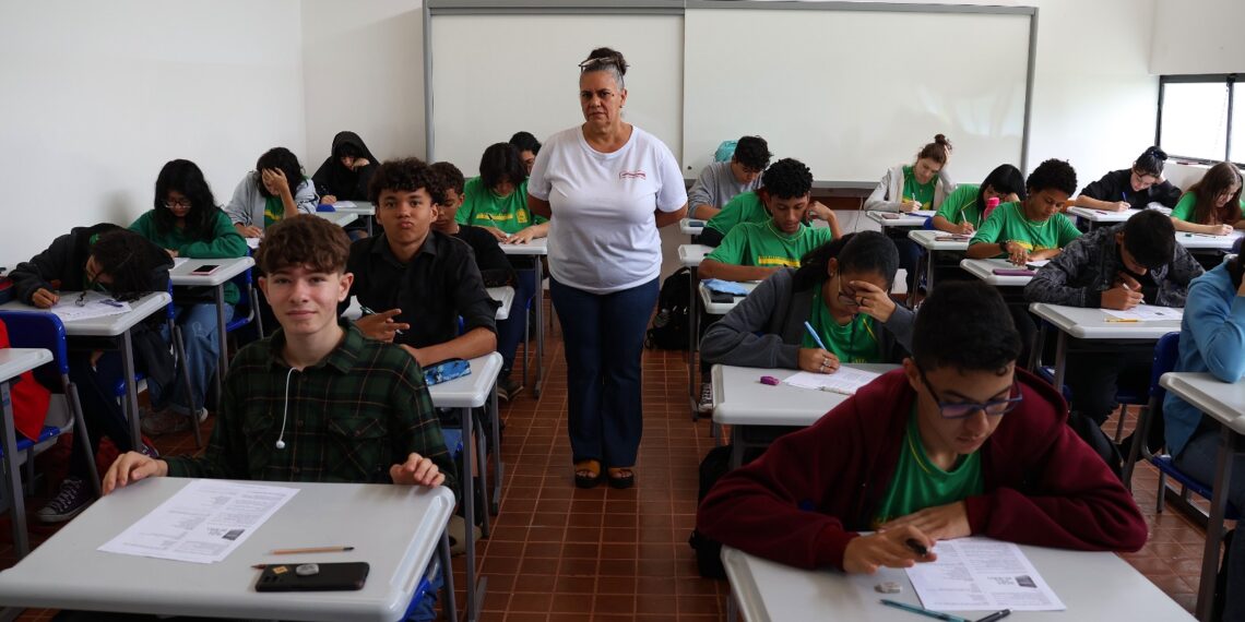 Com aumento, MS paga o maior salário a professor na educação básica do país